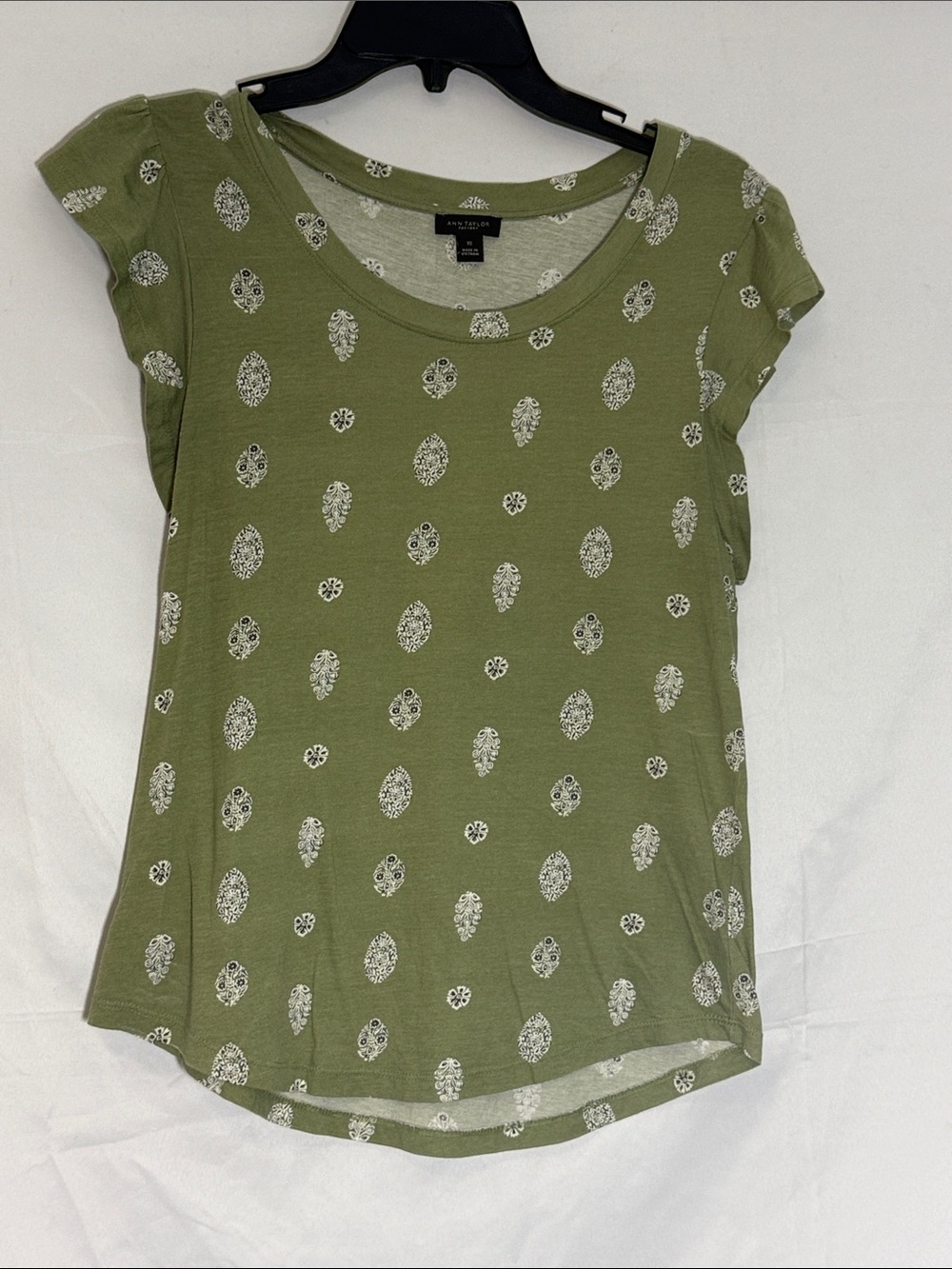 LOFT Olive Green Short Sleeve Scoop Neck Tee with White Paisley Print